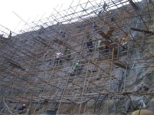万年公路桩基检测
