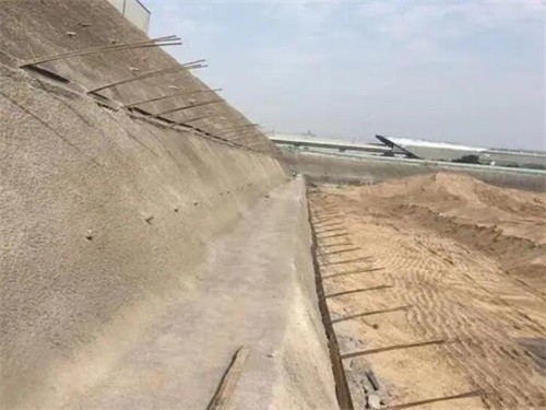 万年河道边坡加固